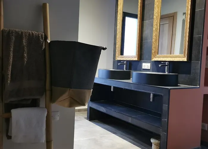 Vila Pinarello Vue Panoramique Piscine Privee Chauffee, A 900m Zonza