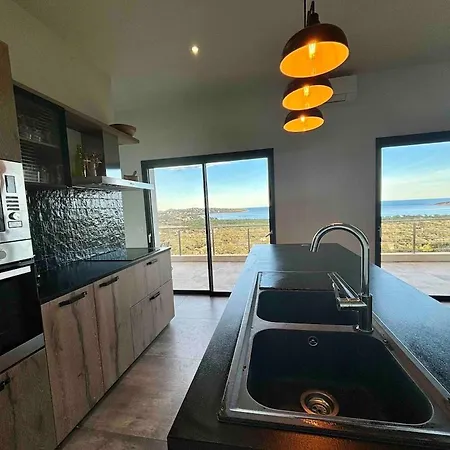 Pinarello Vue Panoramique Piscine Privee Chauffee, A 900m