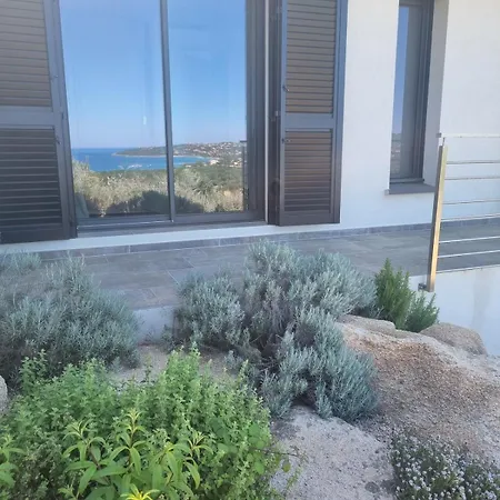 Pinarello Vue Panoramique Piscine Privée Chauffée, à 900m * Zonza