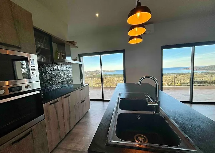 Pinarello Vue Panoramique Piscine Privee Chauffee, A 900m