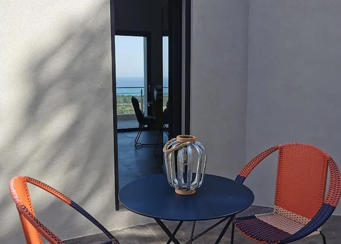 Villa Pinarello Vue Panoramique Piscine Privée Chauffée, à 900m